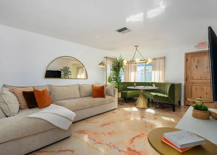 Waterfront Duplex W/ Hot Tub, Bikes, Kayaks, Sup Apartment *
