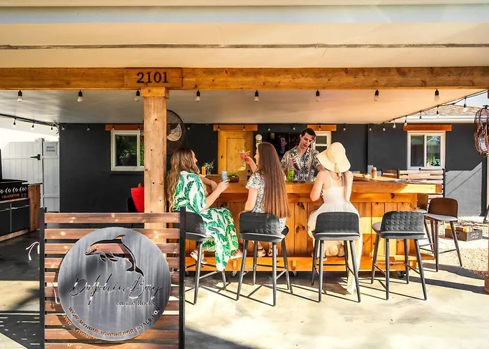 Apartment Waterfront Duplex W/ Hot Tub, Bikes, Kayaks, Sup *