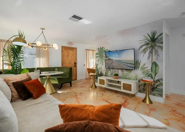 Waterfront Duplex W/ Hot Tub, Bikes, Kayaks, Sup *