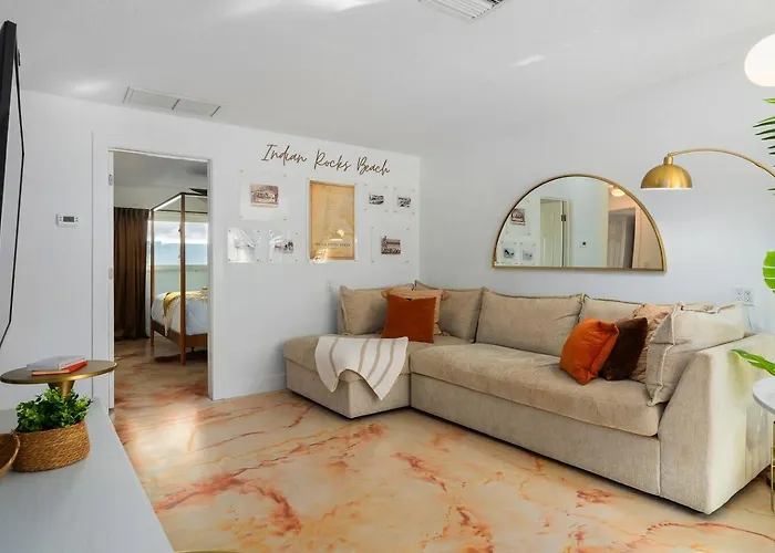 Apartment Waterfront Duplex W/ Hot Tub, Bikes, Kayaks, Sup *
