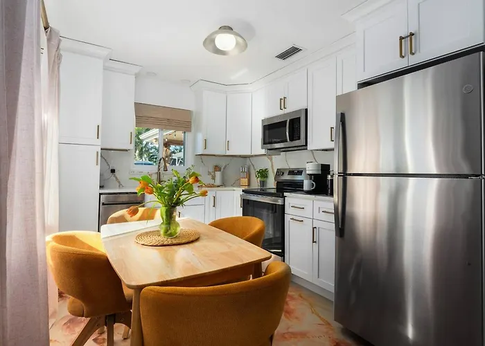 Waterfront Duplex W/ Hot Tub, Bikes, Kayaks, Sup *