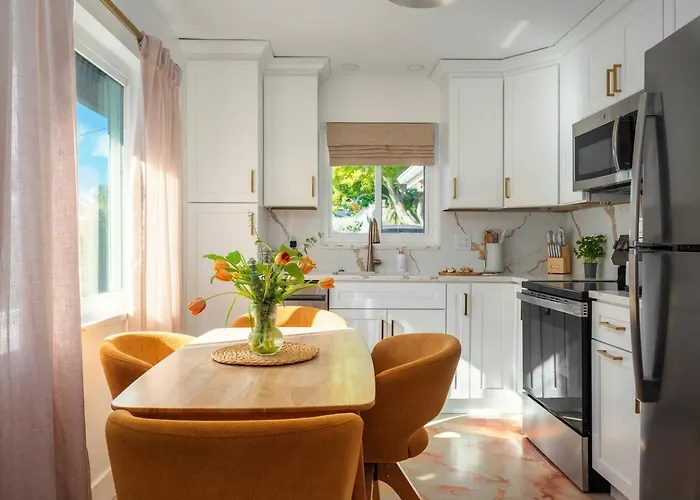 Waterfront Duplex W/ Hot Tub, Bikes, Kayaks, Sup * Clearwater Beach
