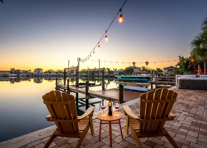 Waterfront Duplex W/ Hot Tub, Bikes, Kayaks, Sup *
